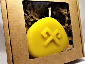 “Komplekts Jumis akmenī”